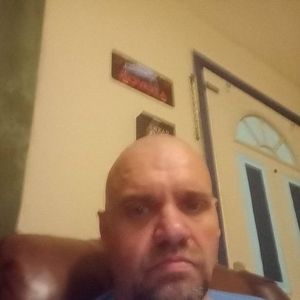 Meet your Posher, Dennis